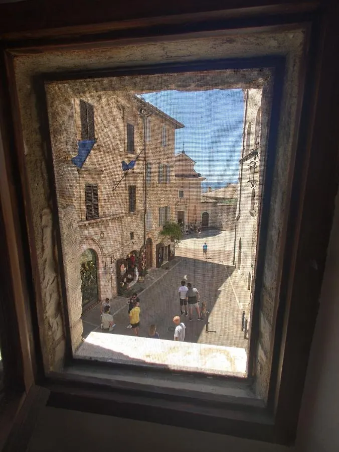 Mazzini 3 Apartment Assisi